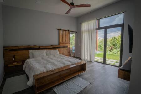 Modern Villa Overlooking Macal River Valley Benque Viejo del Carmen エクステリア 写真