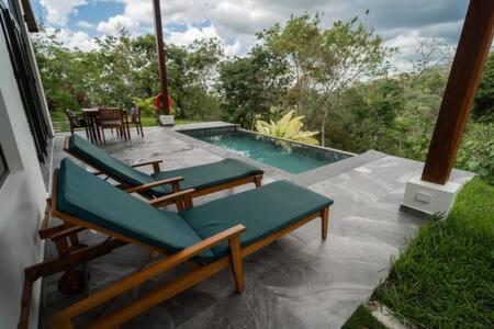 Modern Villa Overlooking Macal River Valley Benque Viejo del Carmen エクステリア 写真